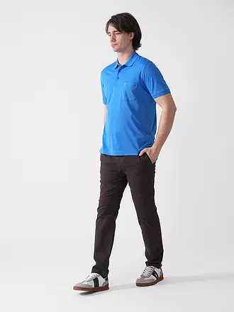 RAGMAN | Poloshirt
Marca: RAGMAN
Color: azul
Categorías: Moda,Hombre
Tags: Tallas grandes

Largo de manga: Manga corta
Material: Algodón,Poliéster / Poliamida,Mezcla
Forma del cuello: Cuello polo
Diseño: Liso
Corte (Prenda superior): Regular
Estilo: Casual
Det | blau